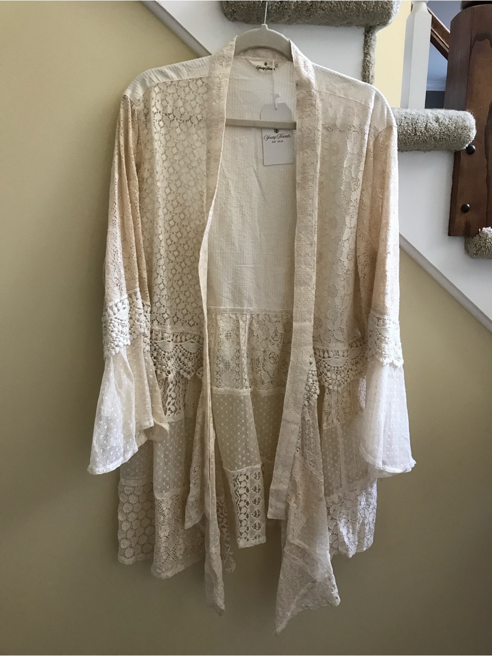 YOUNG THREADS NWT CARDIGAN LACE CREAM SIZE Large
